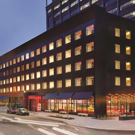 Radisson Red Minneapolis Downtown-3