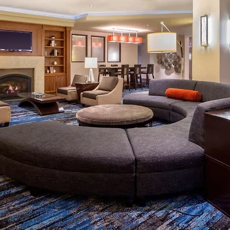 Doubletree Suites By Hilton Minneapolis Downtown-3