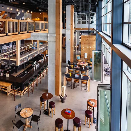 Moxy Minneapolis Downtown-2